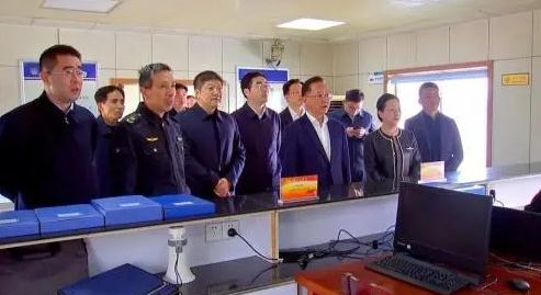 張坤、劉文榮帶隊巡江巡河及防汛檢查