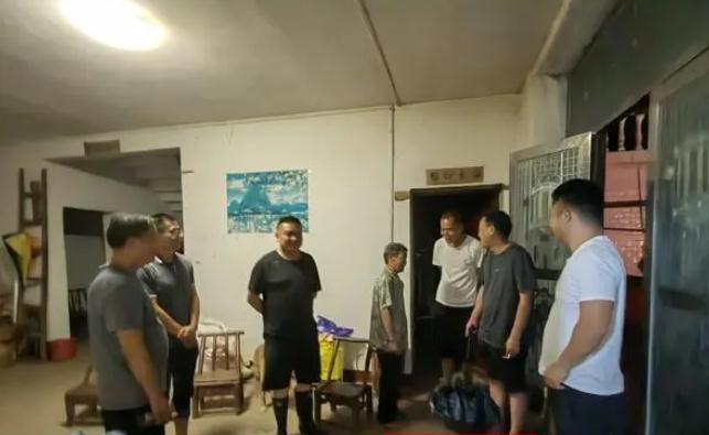 慈利縣楊柳鋪鄉(xiāng)|齊心協(xié)力，奮戰(zhàn)防汛一線